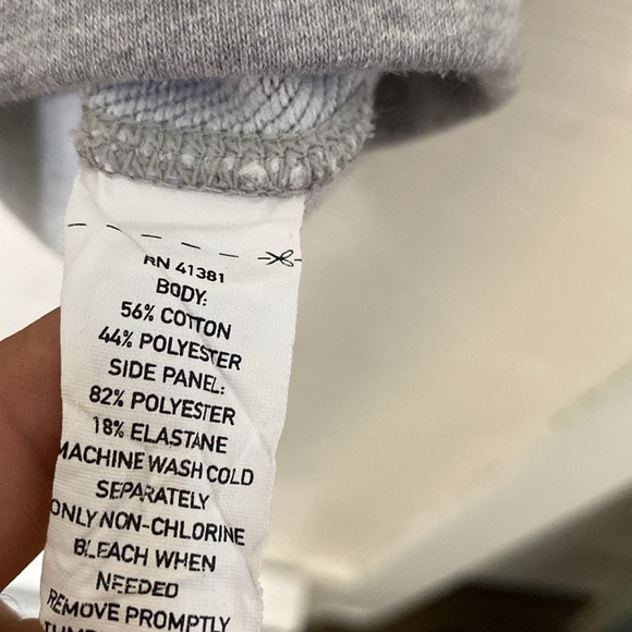 Ralph Lauren Polo Sport rugby women’s gray and black sweater size small:) - Picture 6 of 9